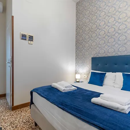 Residenza Centopietre - Dorsoduro By Wonderful Italy *