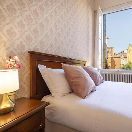 Apartment Residenza Centopietre - Dorsoduro By Wonderful Italy Venedig