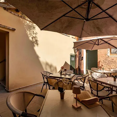 Residenza Centopietre - Dorsoduro By Wonderful Italy * Venice