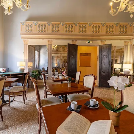 Residenza Centopietre - Dorsoduro By Wonderful Italy