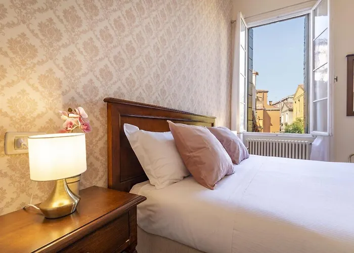 아파트 Residenza Centopietre - Dorsoduro By Wonderful Italy 베니스