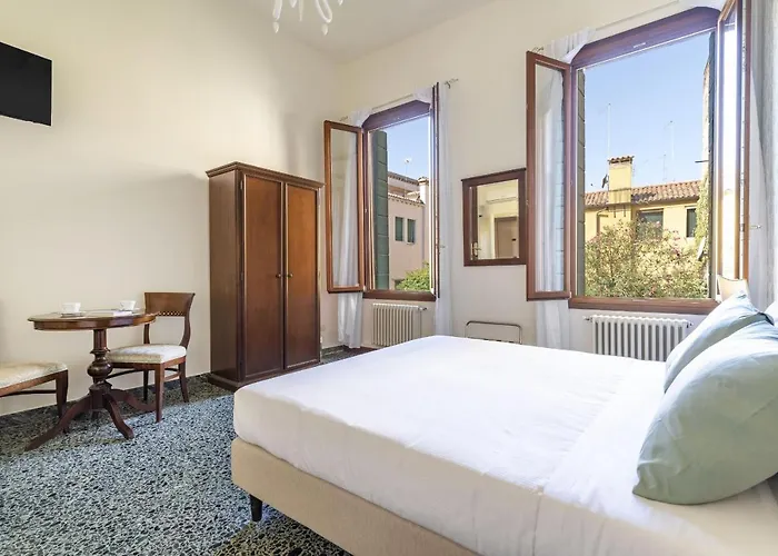 아파트 Residenza Centopietre - Dorsoduro By Wonderful Italy *