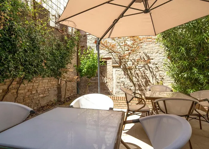 아파트 Residenza Centopietre - Dorsoduro By Wonderful Italy *