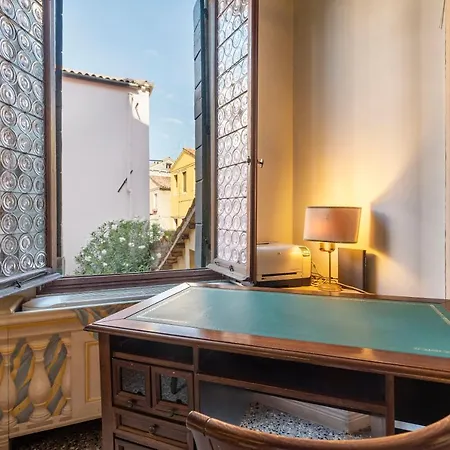 Residenza Centopietre - Dorsoduro By Wonderful Italy شقة